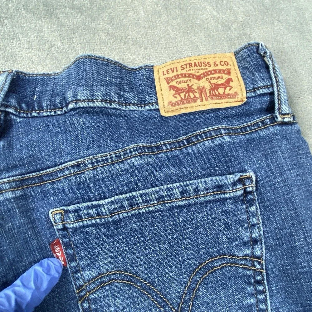 Levi's Mid Length Shorts Womens 33 Blue Zip Fly Whiskers Denim Cuffed Distressed